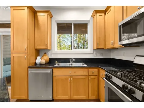 9450 SW 153rd Avenue Beaverton OR 97007