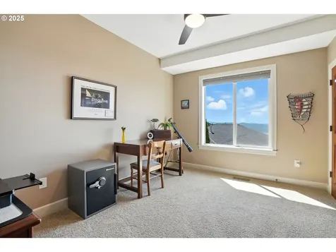 2730 W 6th Street Washougal WA 98671
