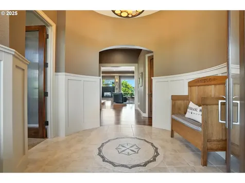 2730 W 6th Street Washougal WA 98671