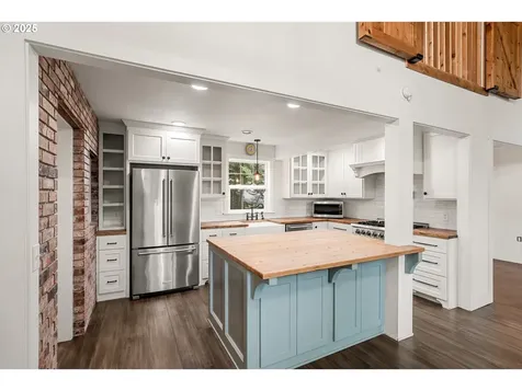 95976 Cape Ferrelo Road Brookings OR 97415