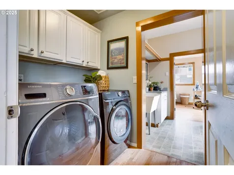 1763 4th Street Hood River OR 97031