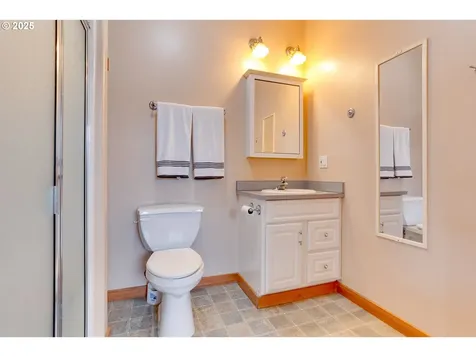 1763 4th Street Hood River OR 97031