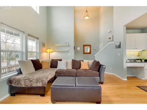 1763 4th Street Hood River OR 97031