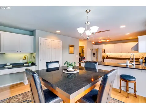 1763 4th Street Hood River OR 97031
