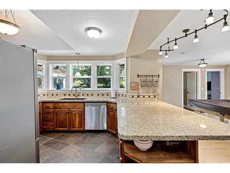 5268 Sugarpine Circle Eugene OR 97402