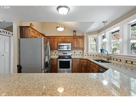 5268 Sugarpine Circle Eugene OR 97402