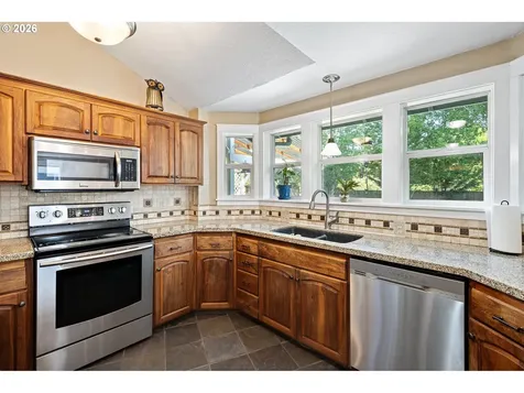 5268 Sugarpine Circle Eugene OR 97402