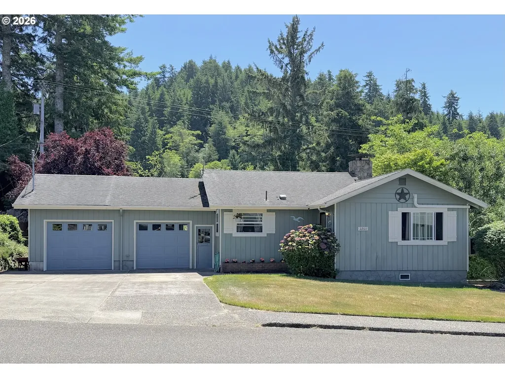 2260 Arthur Drive Reedsport OR 97467