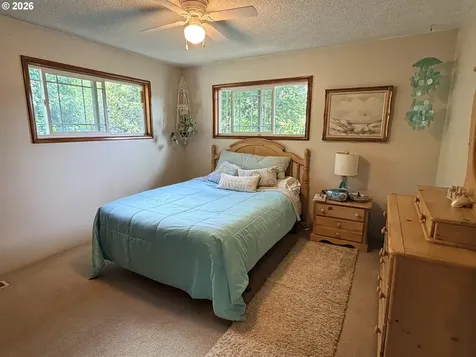 2260 Arthur Drive Reedsport OR 97467