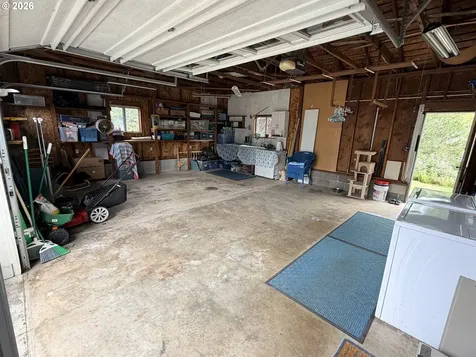 2260 Arthur Drive Reedsport OR 97467