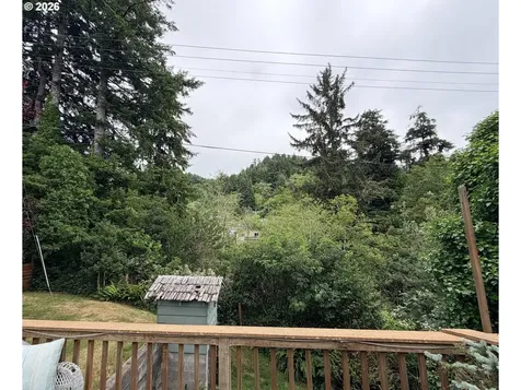 2260 Arthur Drive Reedsport OR 97467