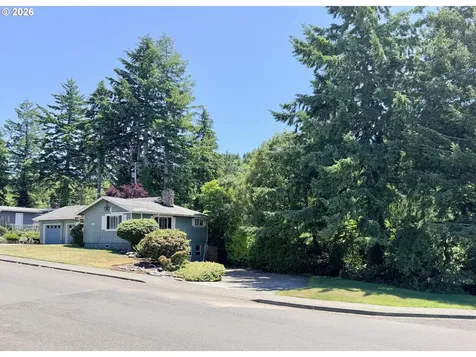 2260 Arthur Drive Reedsport OR 97467
