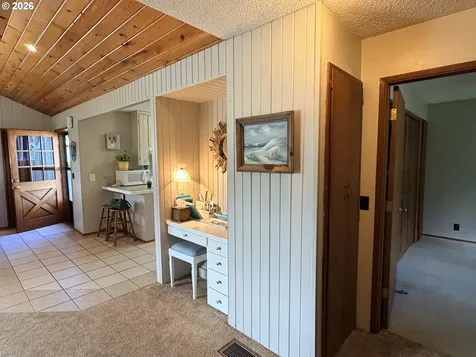 2260 Arthur Drive Reedsport OR 97467