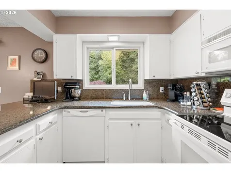 4010 NE 142nd Avenue Portland OR 97230