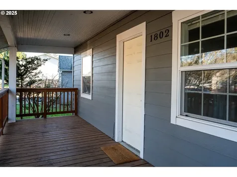 1802 SE 7th Avenue Camas WA 98607