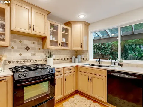 3010 SE Oak Street Hillsboro OR 97123
