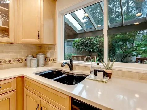 3010 SE Oak Street Hillsboro OR 97123