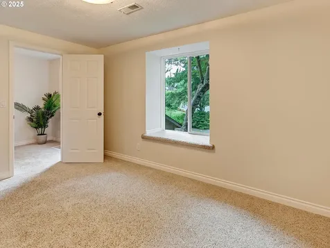 3010 SE Oak Street Hillsboro OR 97123