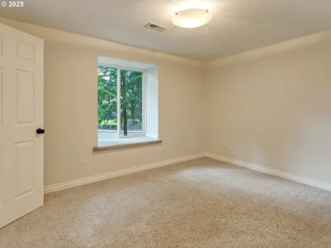 3010 SE Oak Street Hillsboro OR 97123