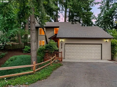 3010 SE Oak Street Hillsboro OR 97123