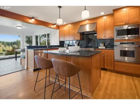 455 Furnace Street Lake Oswego OR 97034