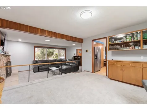2568 Dover Drive Eugene OR 97404