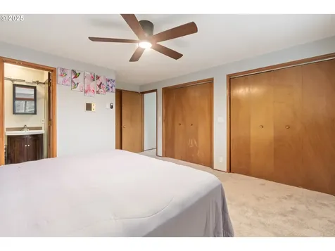 2568 Dover Drive Eugene OR 97404