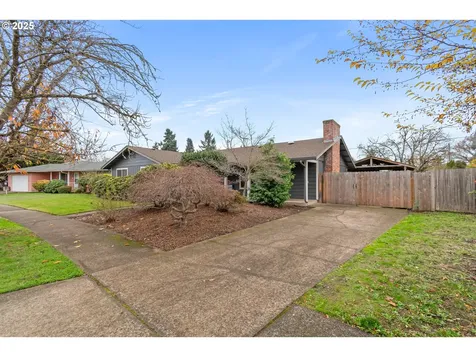 2568 Dover Drive Eugene OR 97404