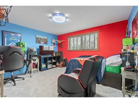 2568 Dover Drive Eugene OR 97404