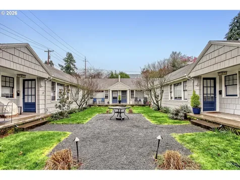 4030 SE Ivon Street Portland OR 97202