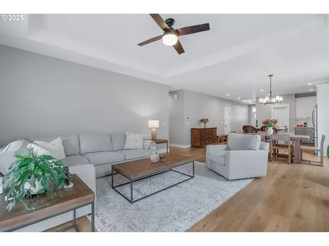 2559 N Lydia Loop Hubbard OR 97032