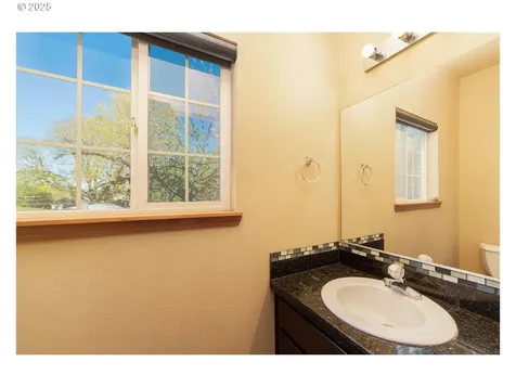 3535 SE 11th Avenue Portland OR 97202