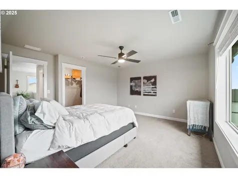722 E Vine Maple Avenue La Center WA 98629