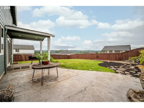 722 E Vine Maple Avenue La Center WA 98629