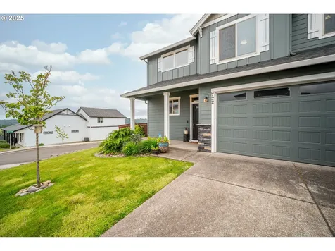 722 E Vine Maple Avenue La Center WA 98629