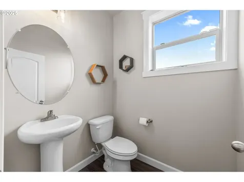 722 E Vine Maple Avenue La Center WA 98629