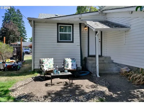 643 Kalmia Street Junction City OR 97448