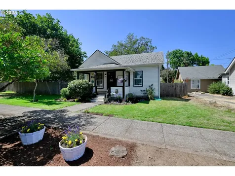 643 Kalmia Street Junction City OR 97448