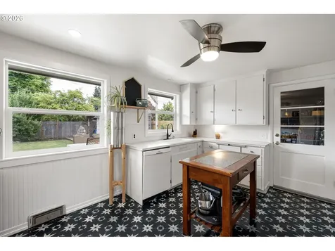 765 Louis Street Eugene OR 97402