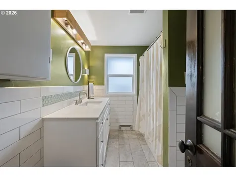 765 Louis Street Eugene OR 97402