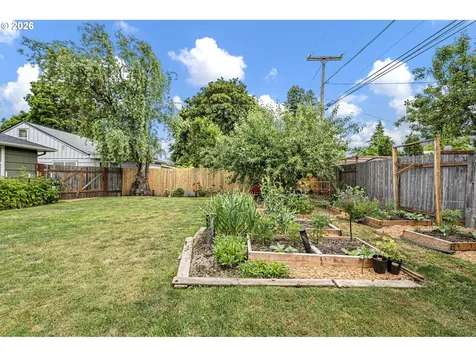 765 Louis Street Eugene OR 97402