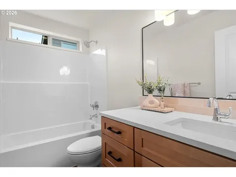 12252 Meadowlawn Drive Oregon City OR 97045