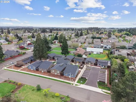 12252 Meadowlawn Drive Oregon City OR 97045