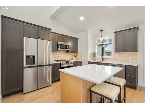 12252 Meadowlawn Drive Oregon City OR 97045