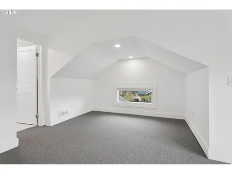 3137 NE 70th Avenue Portland OR 97213
