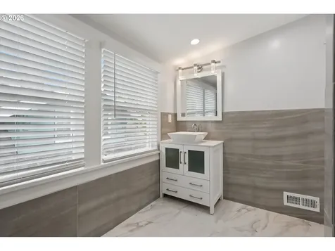 3137 NE 70th Avenue Portland OR 97213