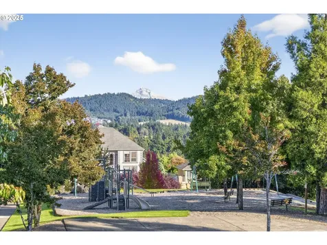 15444 SE Knapp Drive Portland OR 97236