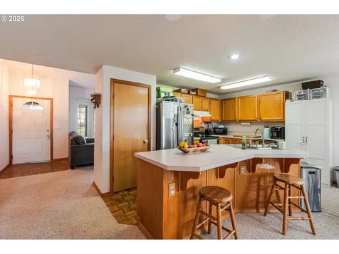 843 10th Court Lafayette OR 97127