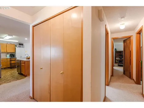 843 10th Court Lafayette OR 97127