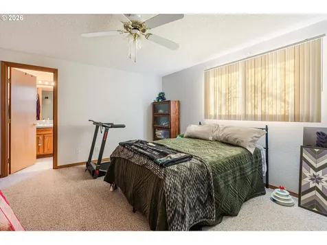 843 10th Court Lafayette OR 97127